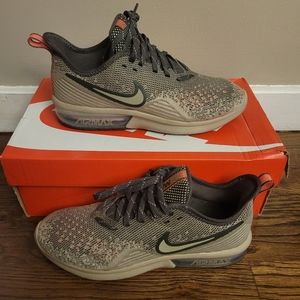 Used Nike Air Max Sequent 4